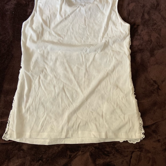 Lace sleeves top - Picture 2 of 3